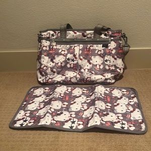 Le Sports Sac hello kitty diabetes bag